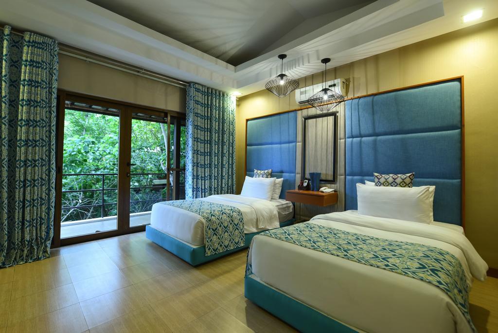 Tugawe Cove Resort Colongcocon Exterior photo