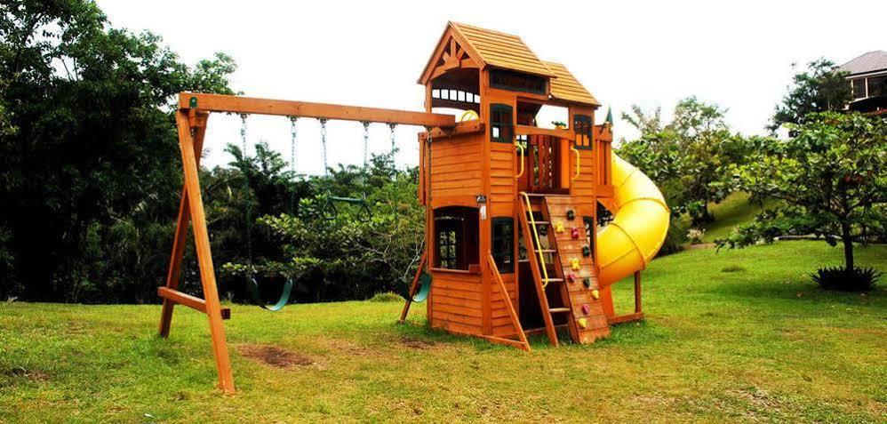 Tugawe Cove Resort Colongcocon Exterior photo